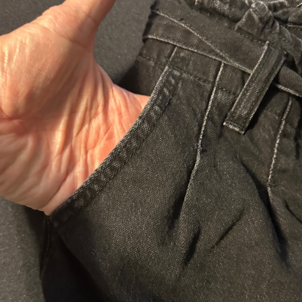 American Eagle Outfitters belted High Waist Black Shorts - Picture 5 of 7